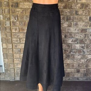 Crown & Ivy Black Midi Skirt Size 8 NWT | Flared Silhouette